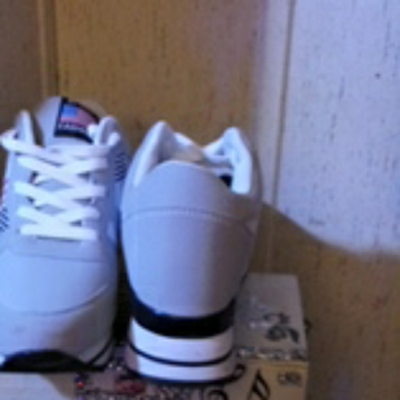 Shoes - Picture 2 of 2